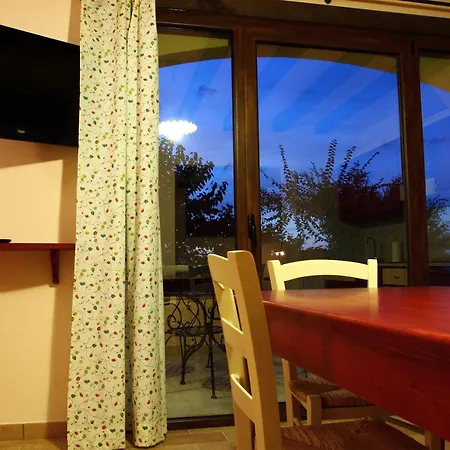 Cadabò Alloggio per agriturismo *