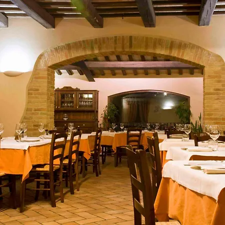 Cadabo Feriegård Montecarotto